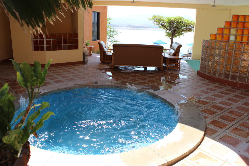 Hôtel Vida En El Lago à Tepecoacuilco de Trujano Extérieur photo