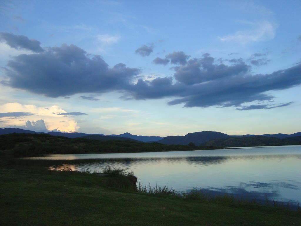 Hôtel Vida En El Lago à Tepecoacuilco de Trujano Extérieur photo