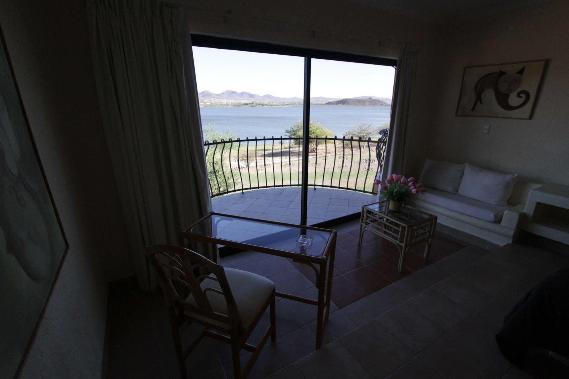 Hôtel Vida En El Lago à Tepecoacuilco de Trujano Extérieur photo