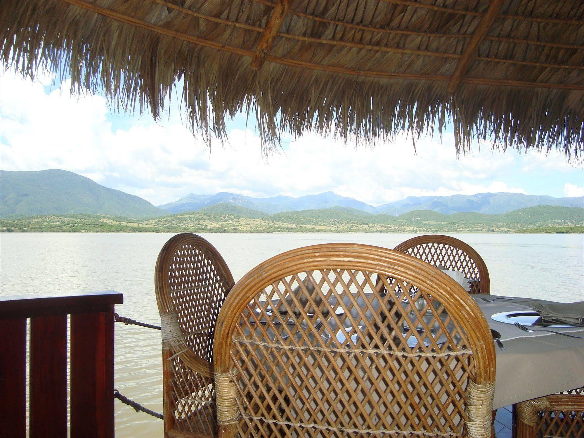Hôtel Vida En El Lago à Tepecoacuilco de Trujano Extérieur photo